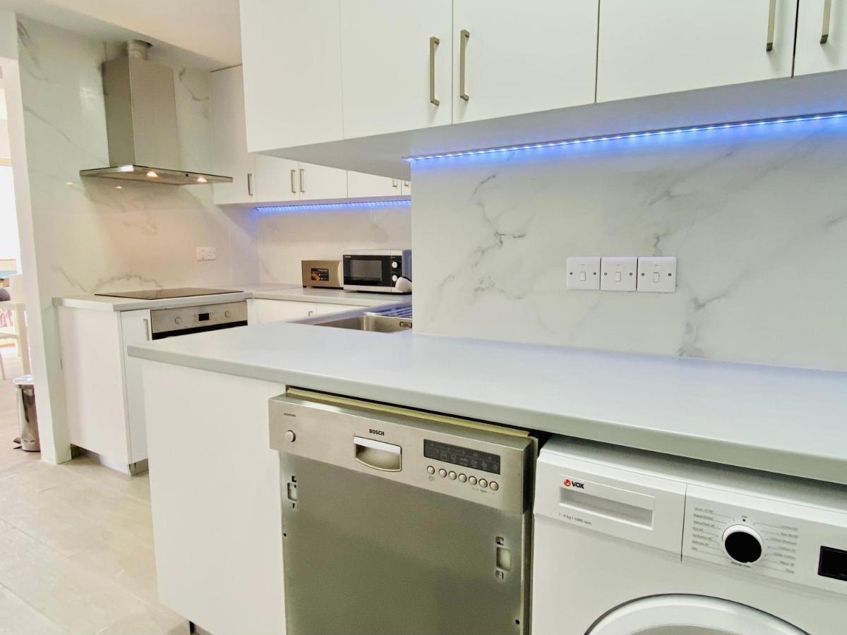 Basillica 3 Bedrooms Apartment Paphos Buitenkant foto